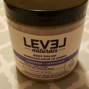 Level naturals- body polish lavender & chamomile